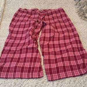 Ladies Juicy Couture Pink Plaid pajama Pants. Size medium. Never worn.